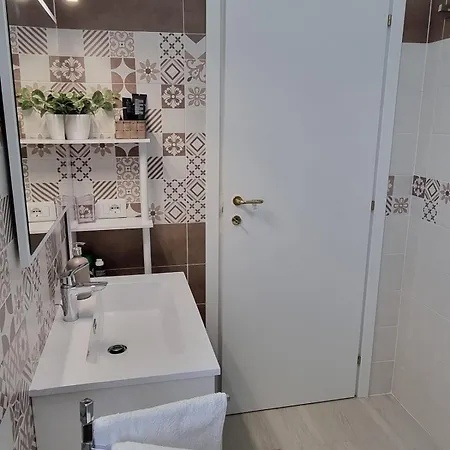 Casa Maria - Vista Mare, Wi-fi Veloce, Parcheggio Gratuito * Cagliari