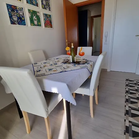 Апартаменты Casa Maria - Vista Mare, Wi-fi Veloce, Parcheggio Privato Кальяри